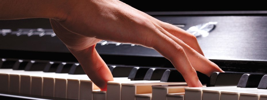 Pianist Eliza